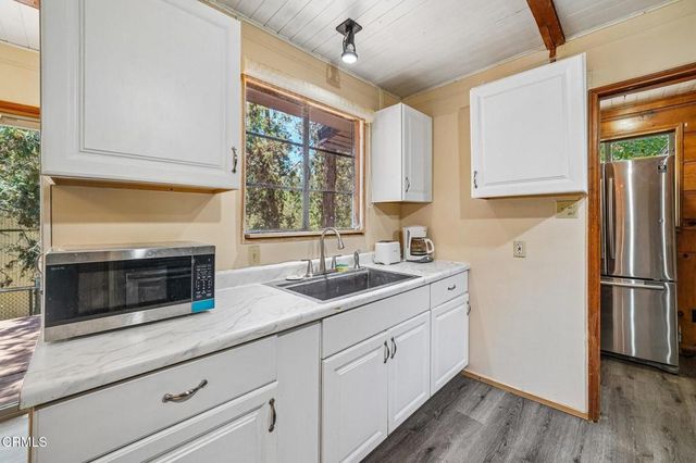 42795 Cougar Road, Big Bear Lake, CA 92315