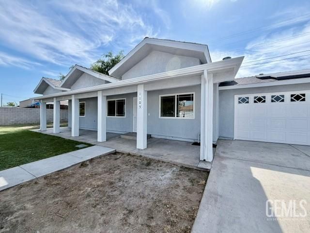 1105 S Oleander Avenue, Bakersfield, CA 93304