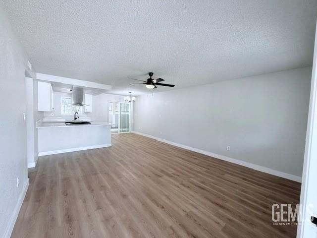 1105 S Oleander Avenue, Bakersfield, CA 93304