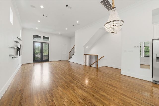 2702 Cortlandt Street, Houston, TX 77008