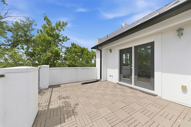 2702 Cortlandt Street, Houston, TX 77008