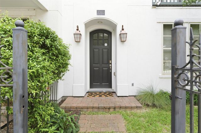 2702 Cortlandt Street, Houston, TX 77008