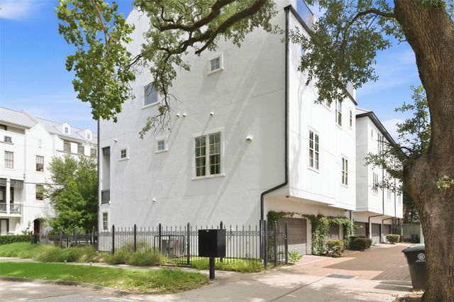 2702 Cortlandt Street, Houston, TX 77008