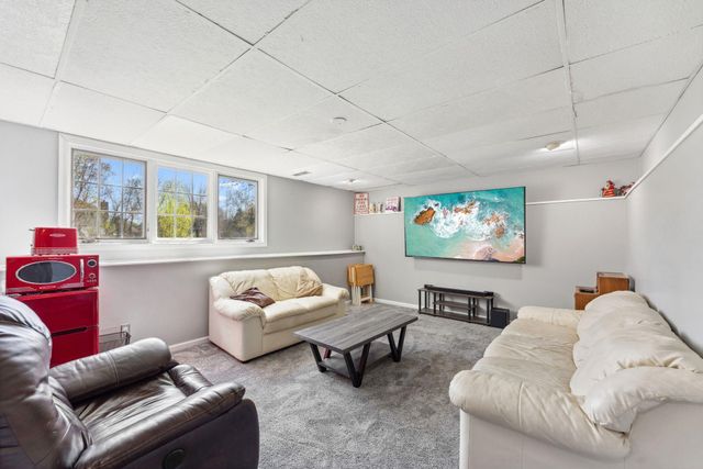 8700 Kilbirnie Terrace, Brooklyn Park, MN 55443