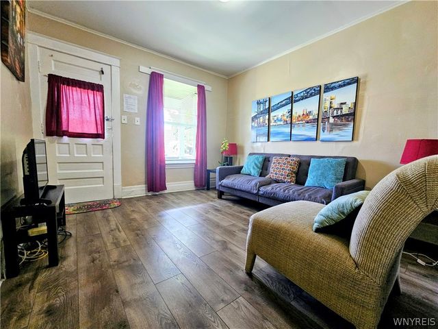 1726 Elmwood Avenue, Niagara Falls, NY 14301