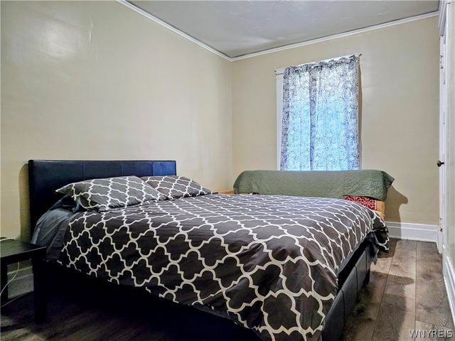 1726 Elmwood Avenue, Niagara Falls, NY 14301