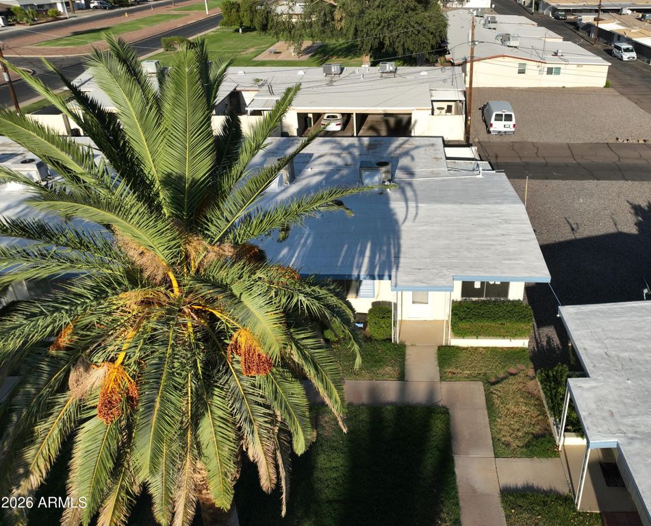 10407 W PEORIA Avenue, Sun City, AZ 85351 — photo 2