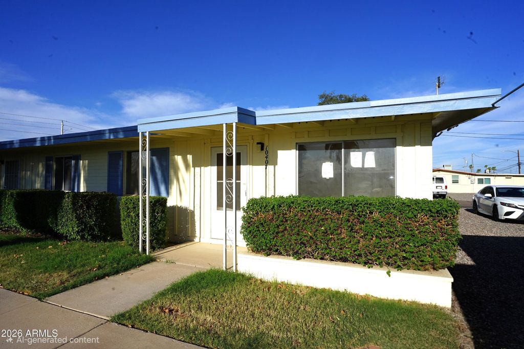 10407 W PEORIA Avenue, Sun City, AZ 85351 — photo 4
