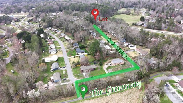 L13 Hawthorne Drive, Brevard, NC 28712