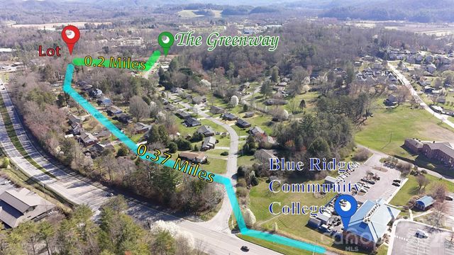 L13 Hawthorne Drive, Brevard, NC 28712