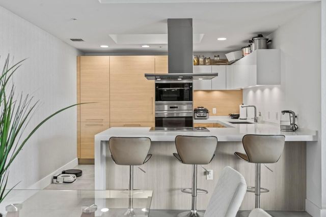 17111 Biscayne Boulevard 503, Aventura, FL 33160