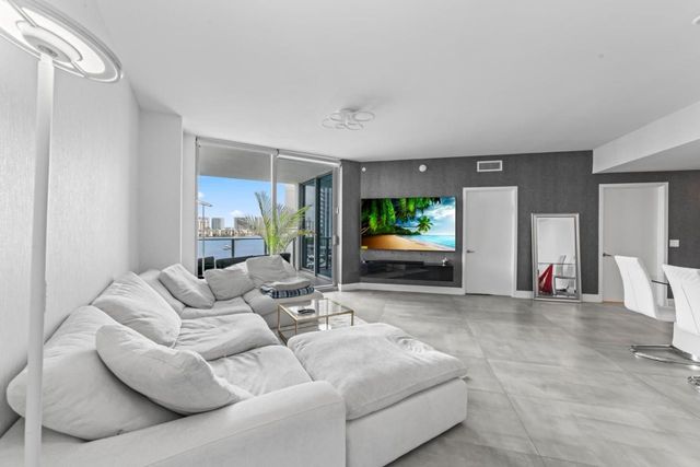 17111 Biscayne Boulevard 503, Aventura, FL 33160