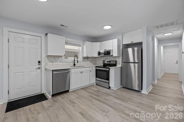 1008 Clanton Road, Charlotte, NC 28217