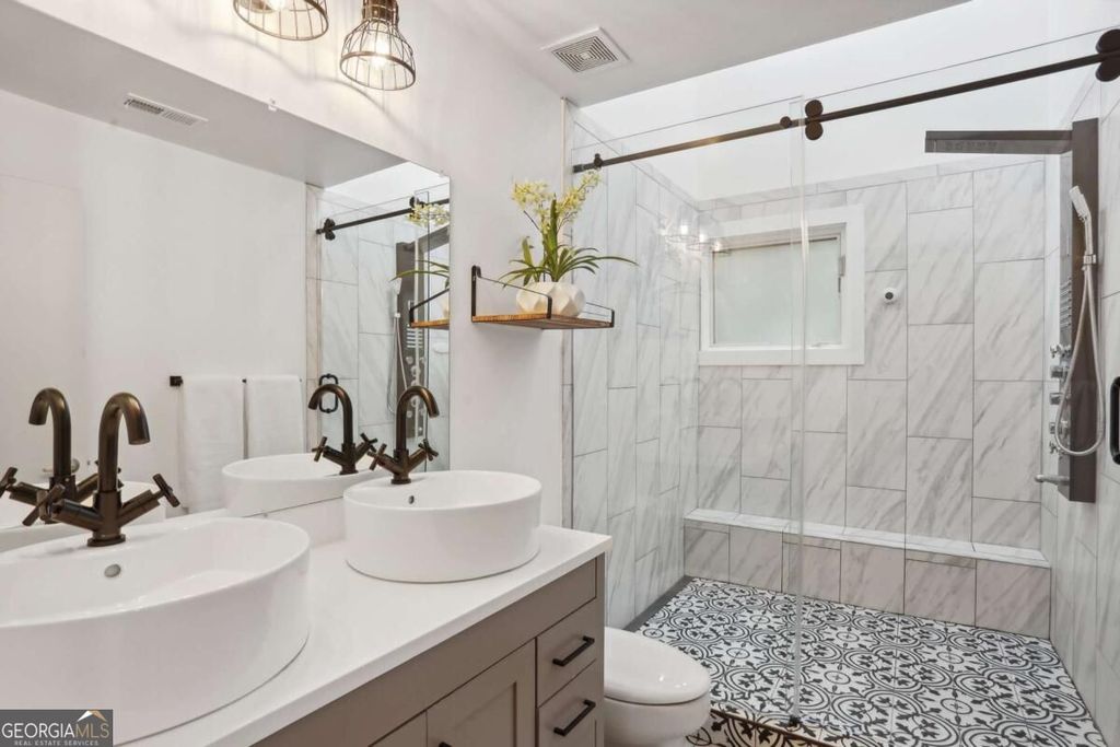 1357 Stirling Circle NW, Atlanta, GA 30318 — photo 4