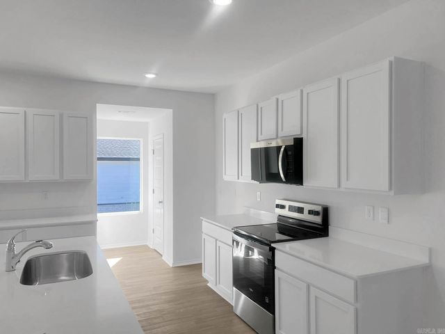 6328 Warwick Drive, Bryant, AR 72002