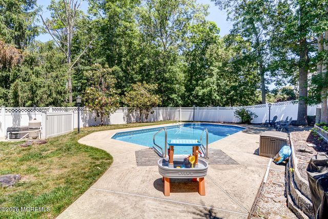 1276 Beauchamps Place, Toms River, NJ 08753
