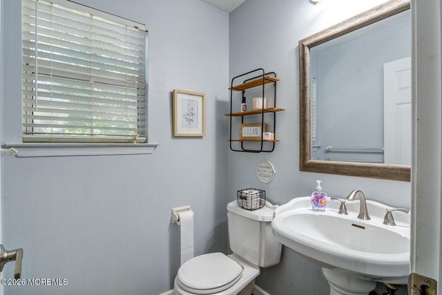 1276 Beauchamps Place, Toms River, NJ 08753