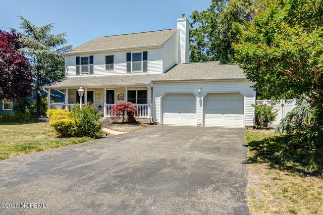 1276 Beauchamps Place, Toms River, NJ 08753