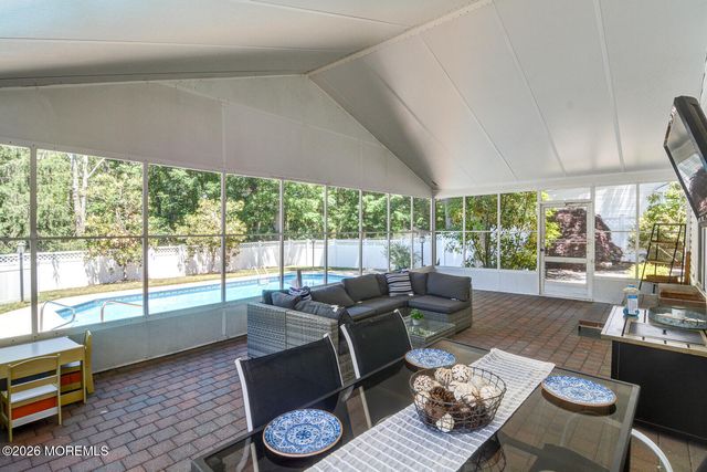 1276 Beauchamps Place, Toms River, NJ 08753