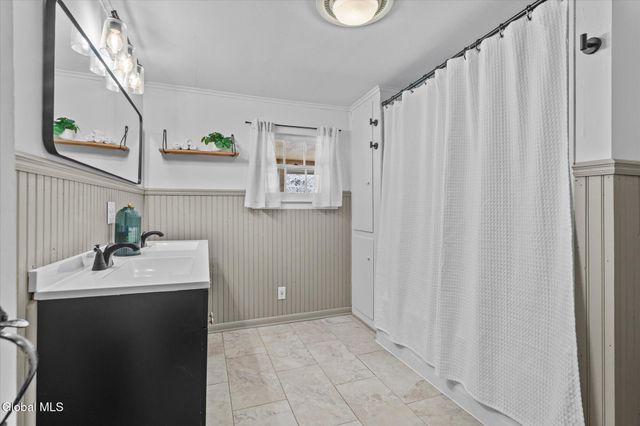 13 Jackson Road, Moreau, NY 12803