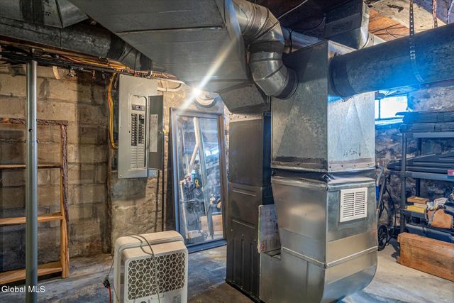 13 Jackson Road, Moreau, NY 12803