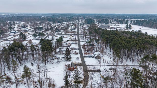 13 Jackson Road, Moreau, NY 12803