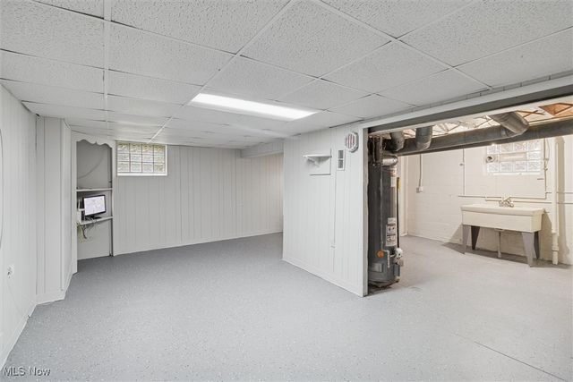 14104 Saybrook Avenue, Cleveland, OH 44105