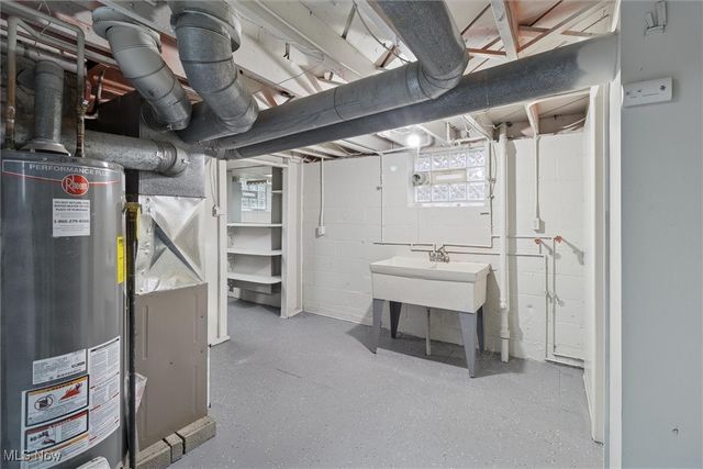 14104 Saybrook Avenue, Cleveland, OH 44105