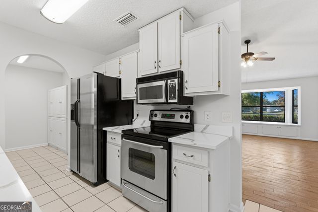 404 Westgate Circle, St. Marys, GA 31558