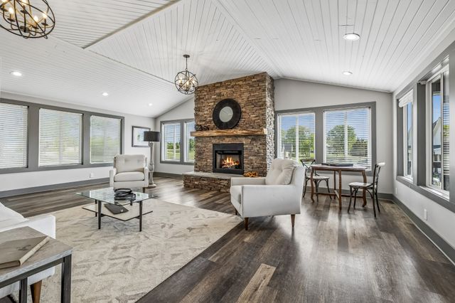 2484 Coles Ferry Pike, Lebanon, TN 37087
