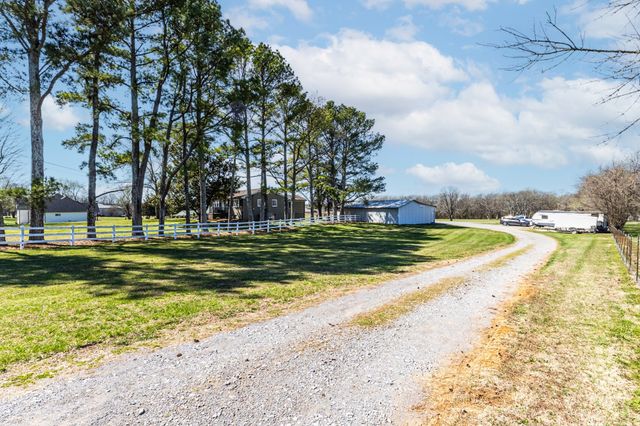 2484 Coles Ferry Pike, Lebanon, TN 37087