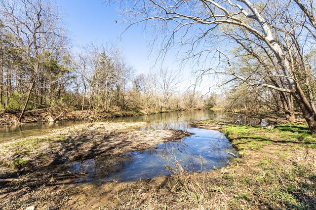 2484 Coles Ferry Pike, Lebanon, TN 37087