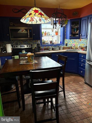 8941 DEWEES ST, Philadelphia, PA 19152