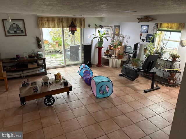 8941 DEWEES ST, Philadelphia, PA 19152