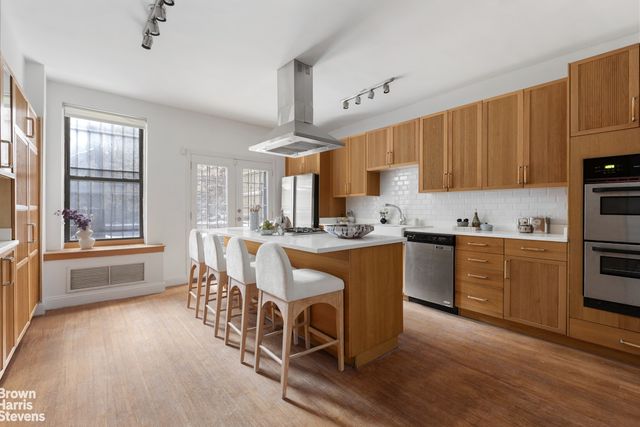 408 CONVENT Avenue, New York City, NY 10031