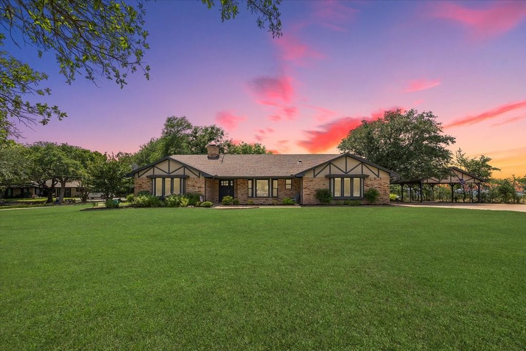 600 Royal View Court, Weatherford, TX 76087