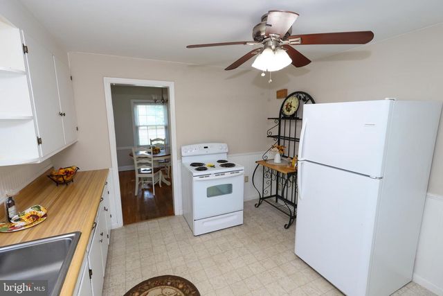 824 ARMSTRONG AVE, Hagerstown, MD 21740
