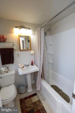 824 ARMSTRONG AVE, Hagerstown, MD 21740