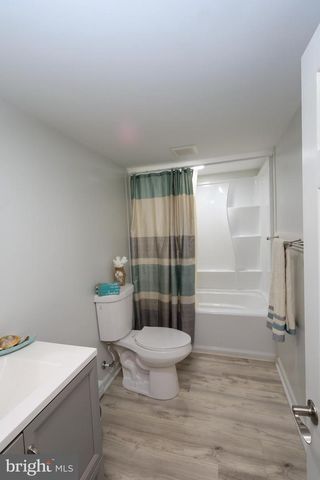 824 ARMSTRONG AVE, Hagerstown, MD 21740