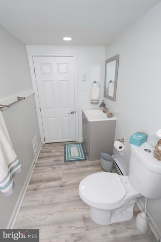 824 ARMSTRONG AVE, Hagerstown, MD 21740