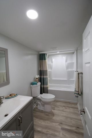 824 ARMSTRONG AVE, Hagerstown, MD 21740