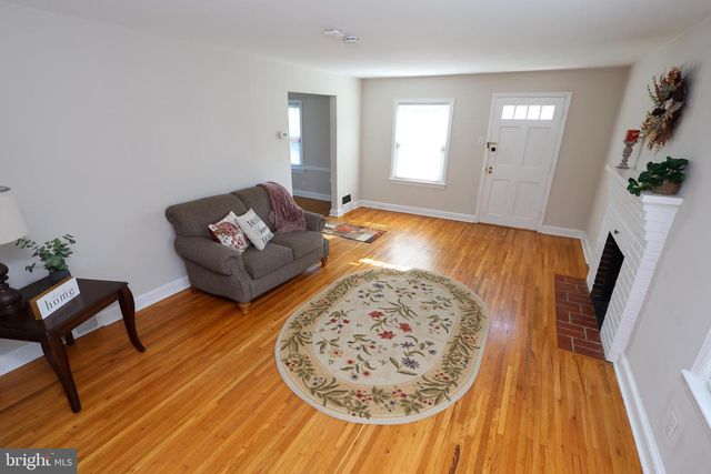 824 ARMSTRONG AVE, Hagerstown, MD 21740
