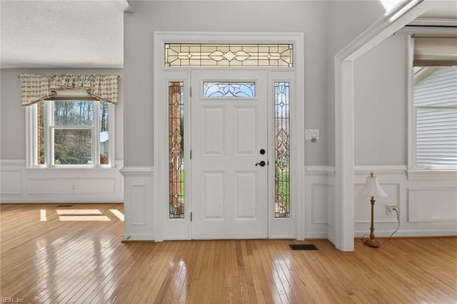 111 Leyland CT, Yorktown, VA 23693