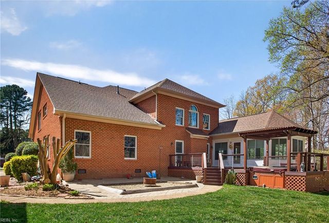 111 Leyland CT, Yorktown, VA 23693