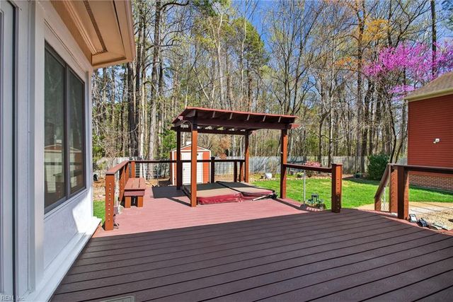 111 Leyland CT, Yorktown, VA 23693