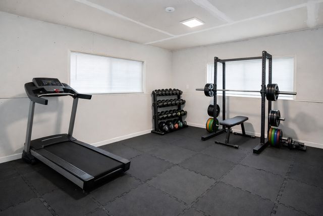 2217 Gateway Hill Road, North Saint Paul, MN 55109