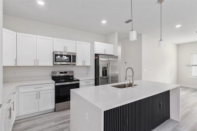 13633 SW 82ND AVENUE, Ocala, FL 34473