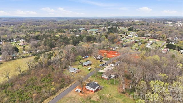 641 Central Drive, Statesville, NC 28677