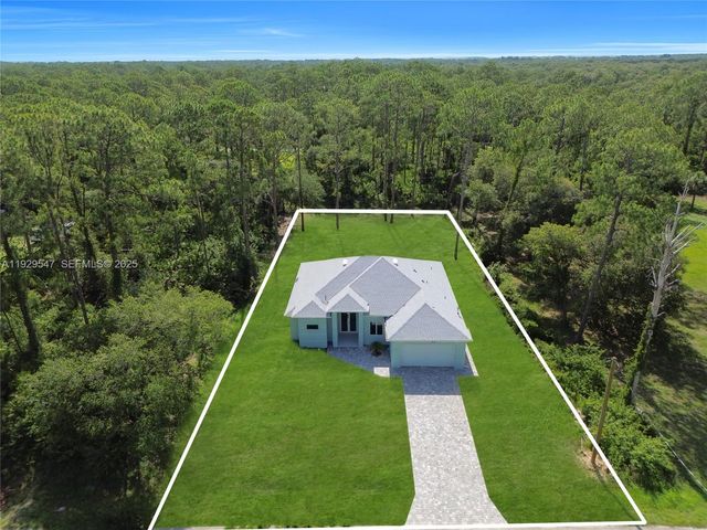 1912 Roosevelt, Lehigh Acres, FL 33972