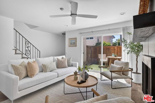 2120 Dufour Avenue 16, Redondo Beach, CA 90278